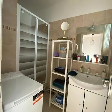 Bel Au 2eme Etage, Lumineux - 4 Pers. - Fr-1-696-138